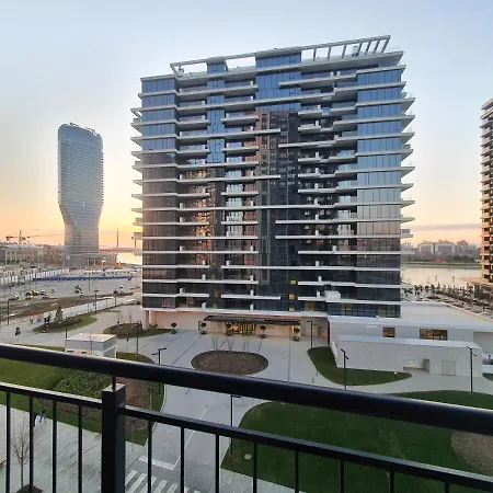 Waterfront - Na Vodi *