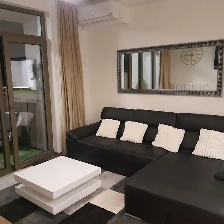 Apartment Waterfront - Na Vodi *