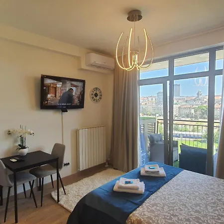 Apartment Waterfront - Na Vodi