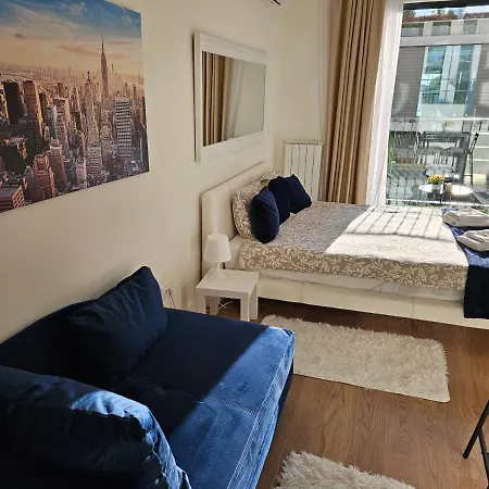 Apartment Waterfront - Na Vodi