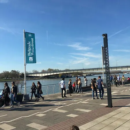 Apartment Waterfront - Na Vodi *